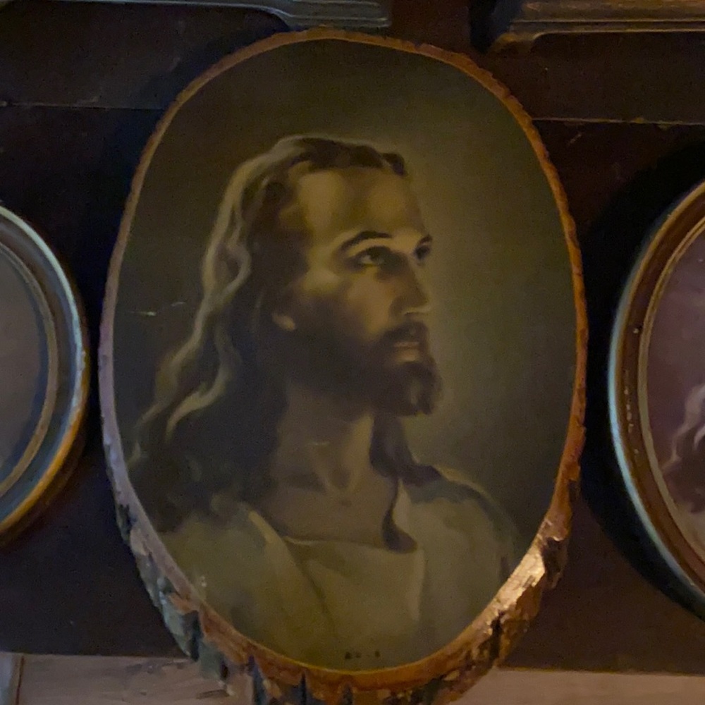 Vintage Jesus frames qty 3